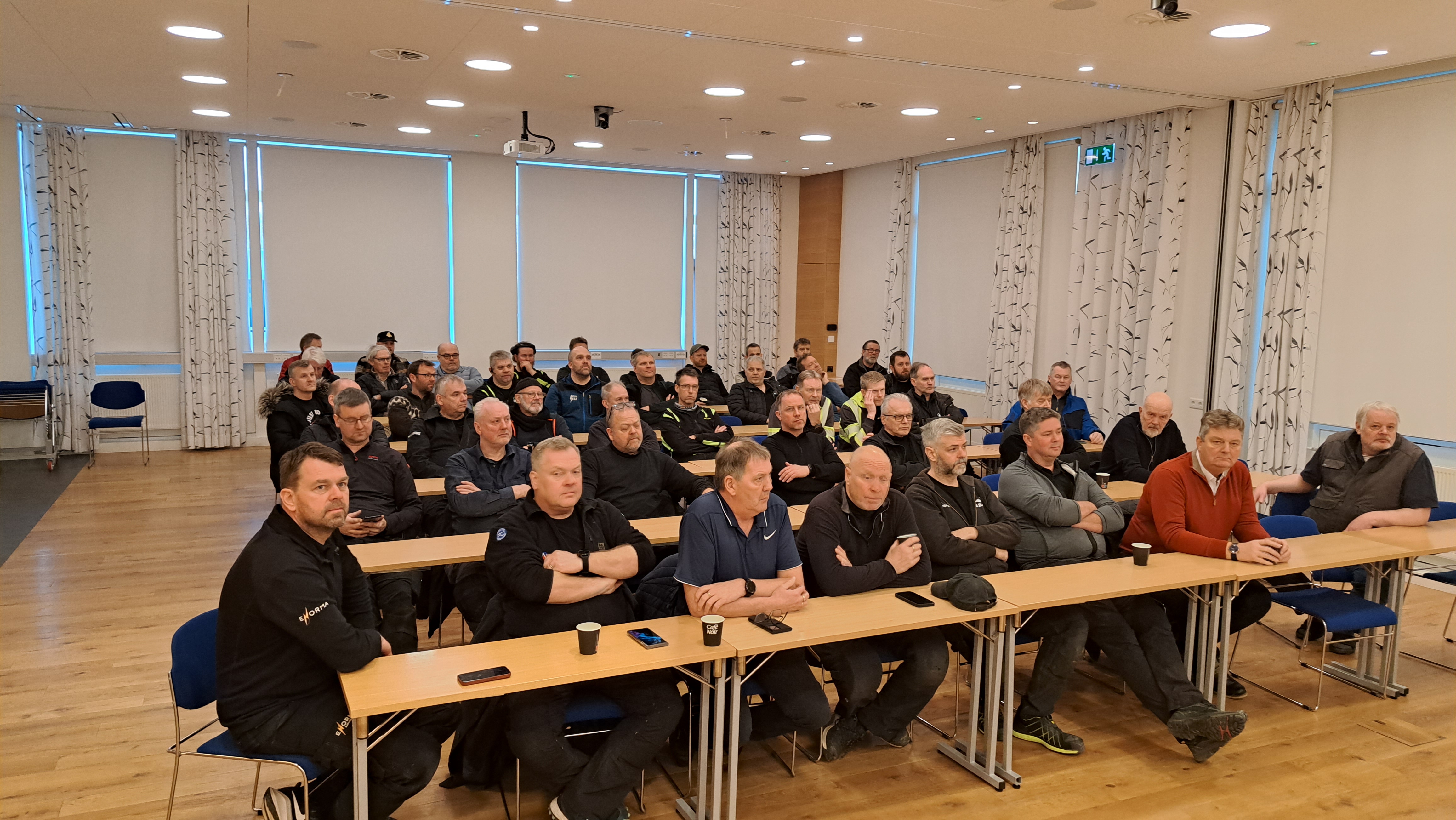 Félagsfundur FLR og SART 