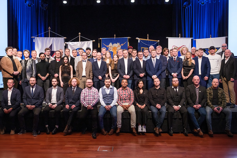 Rafmennt afhendir útskriftarskírteina 