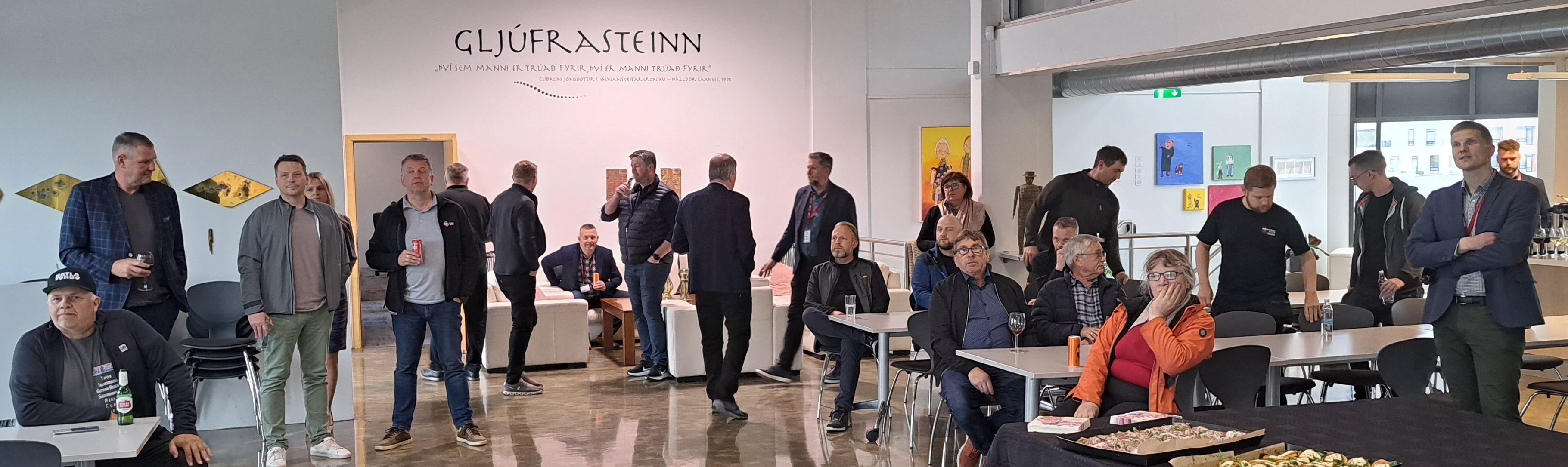 Gleðistund í boði Öryggismiðstöðvarinnar